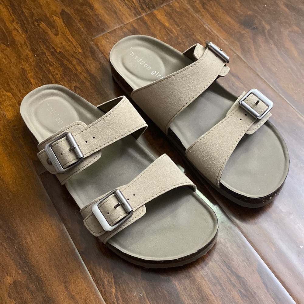 Madden Girl Brando Footbed Sandals Size 8